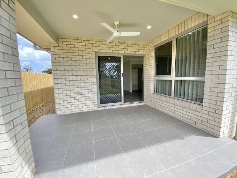 124 Broadwater Terrace, Redland Bay QLD 4165