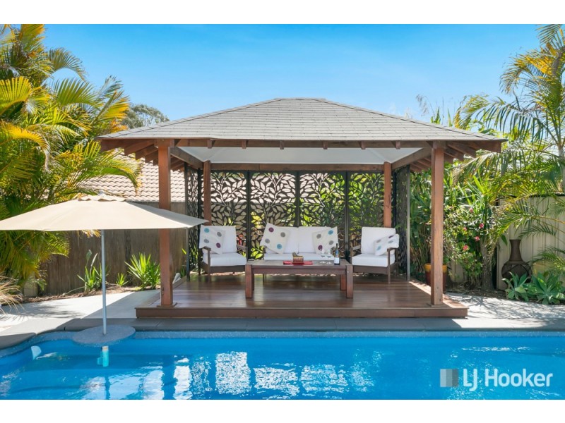 8 Pitman Place, Redland Bay QLD 4165