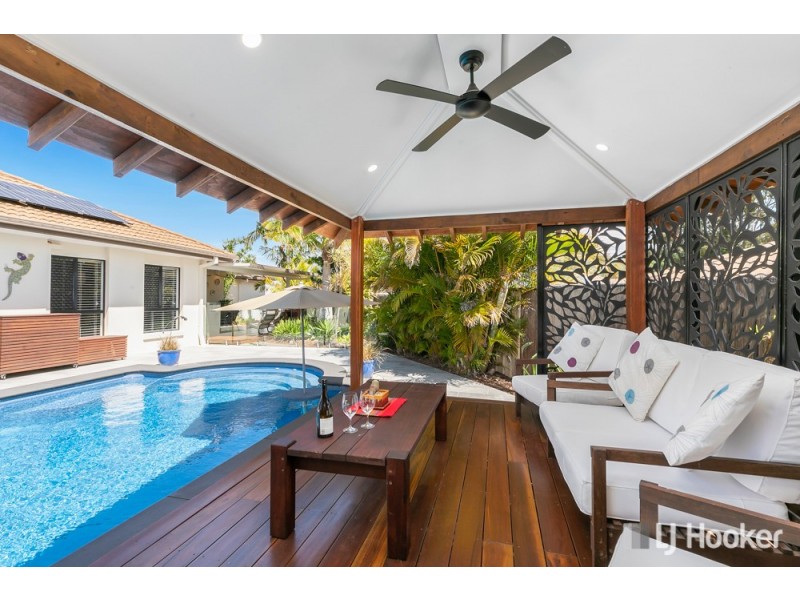 8 Pitman Place, Redland Bay QLD 4165