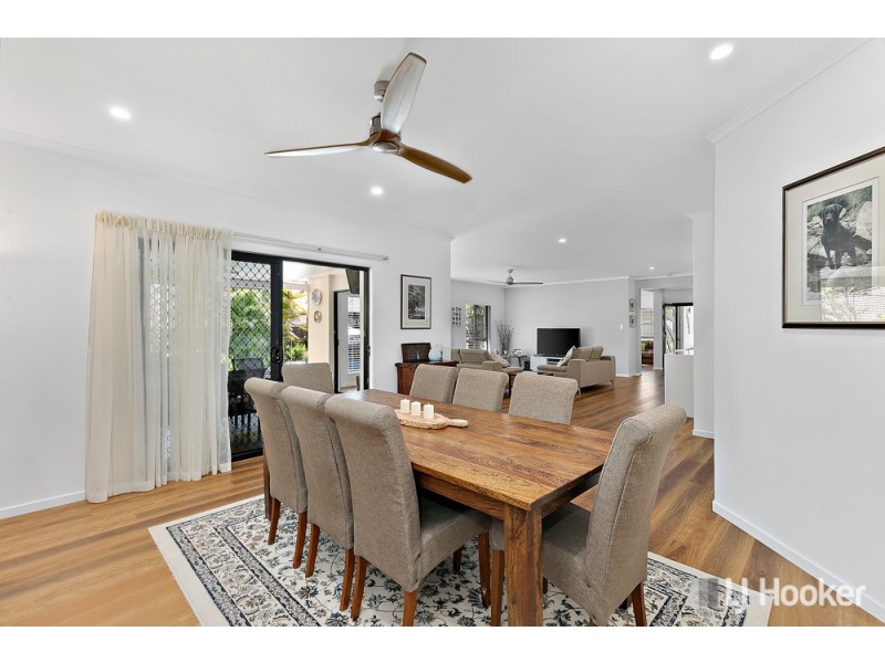 8 Pitman Place, Redland Bay QLD 4165