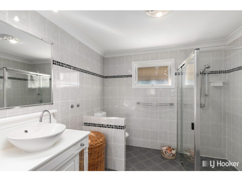 20 Harris Street, Wellington Point QLD 4160