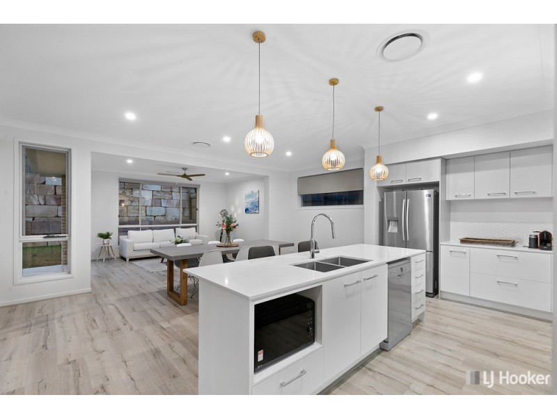 47 Walter Drive, Thornlands QLD 4164