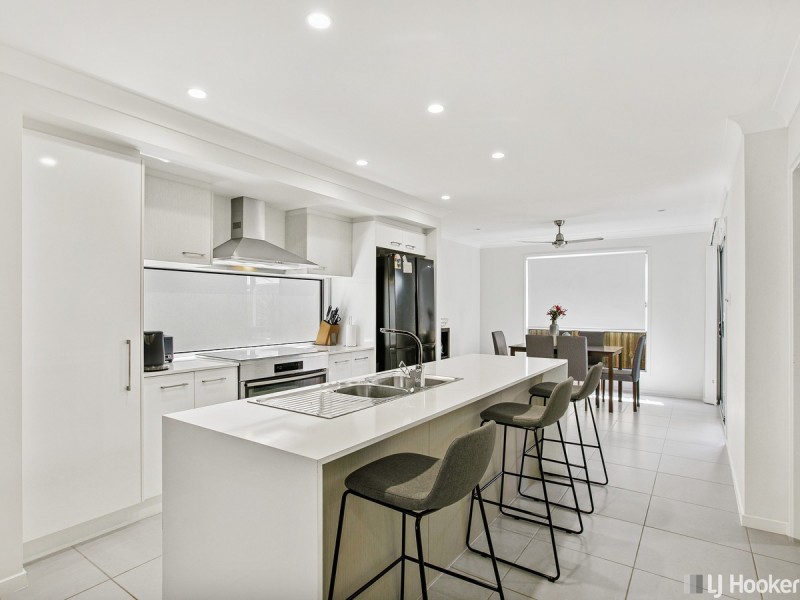 5 Newport Place, Thornlands QLD 4164