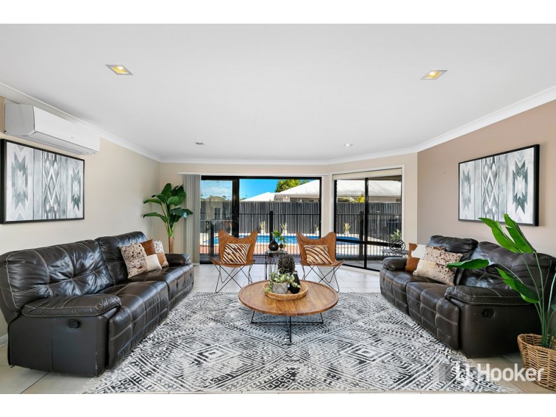 4 Foote Street, Redland Bay QLD 4165