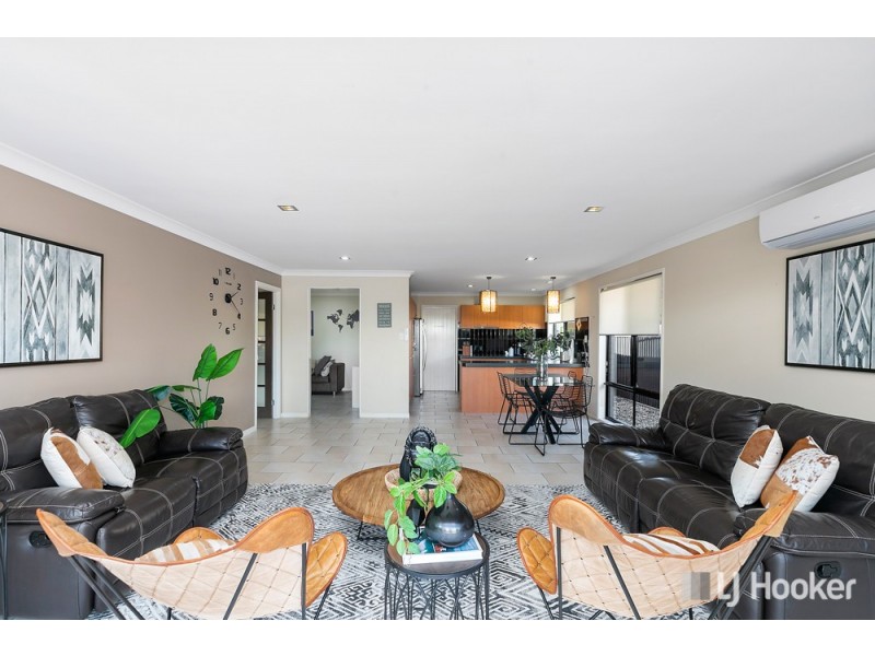 4 Foote Street, Redland Bay QLD 4165