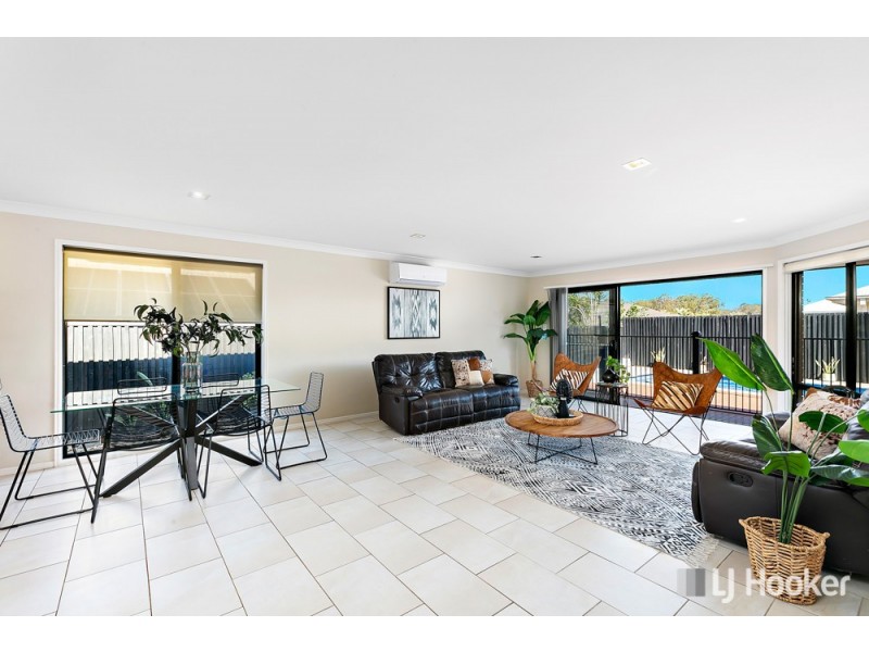 4 Foote Street, Redland Bay QLD 4165