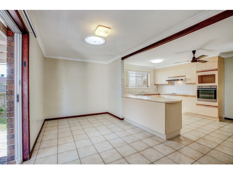 4 Beach Court, Victoria Point QLD 4165