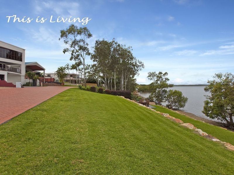 15 Waterfront Easement, Redland Bay QLD 4165
