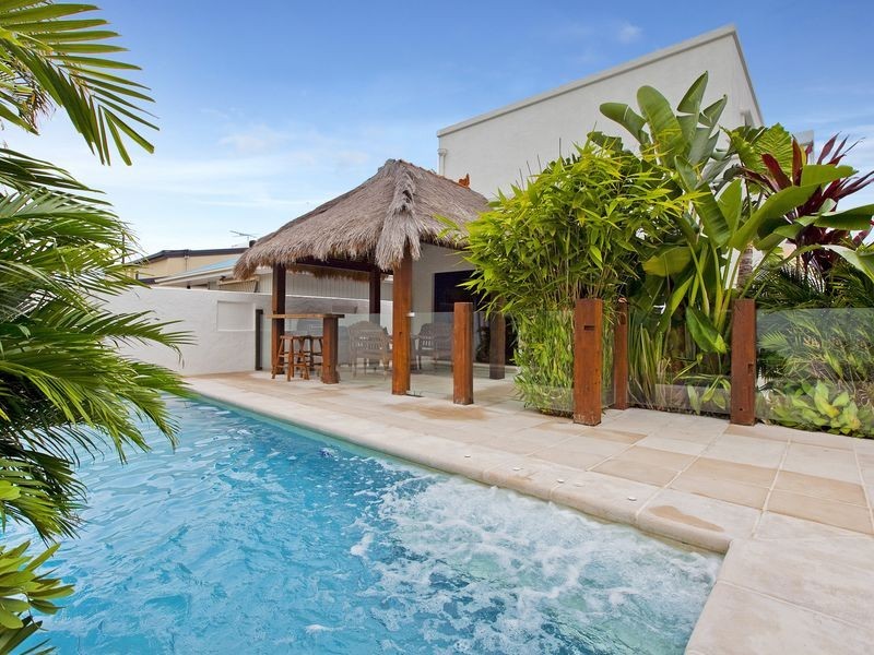 15 Waterfront Easement, Redland Bay QLD 4165