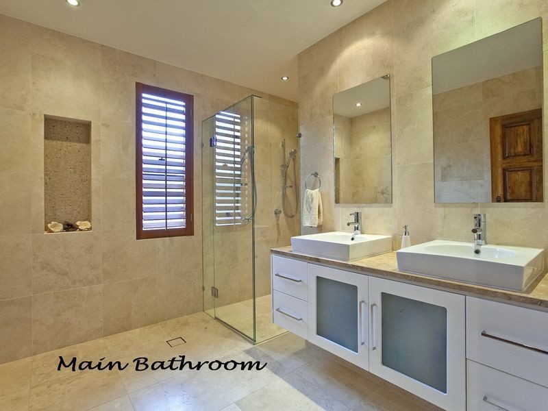15 Waterfront Easement, Redland Bay QLD 4165