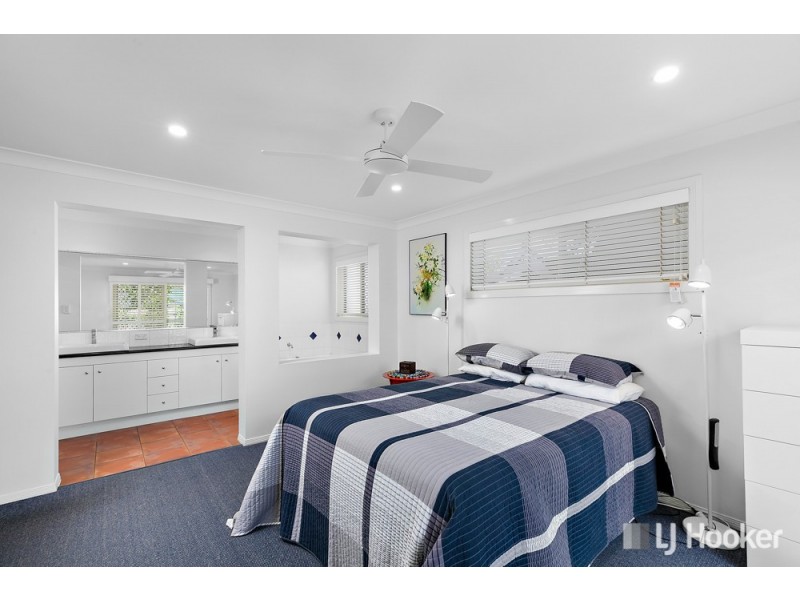 7 Keirnan Street, Redland Bay QLD 4165