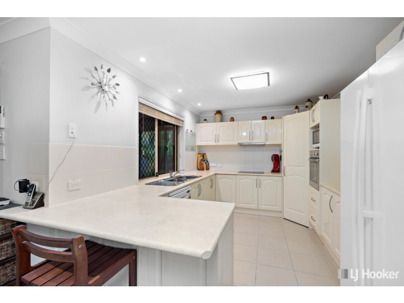 37 Aquila Street, Redland Bay QLD 4165