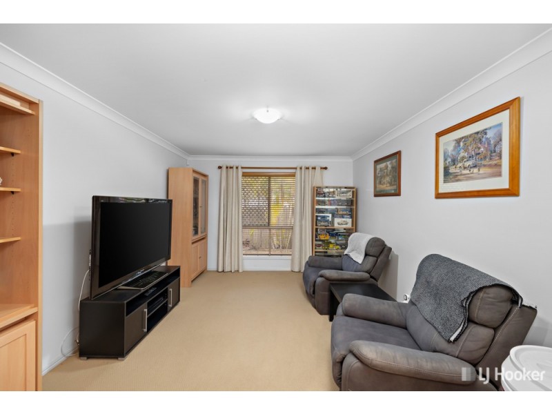 37 Aquila Street, Redland Bay QLD 4165