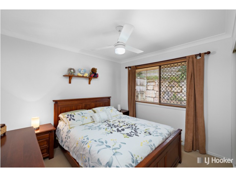 37 Aquila Street, Redland Bay QLD 4165