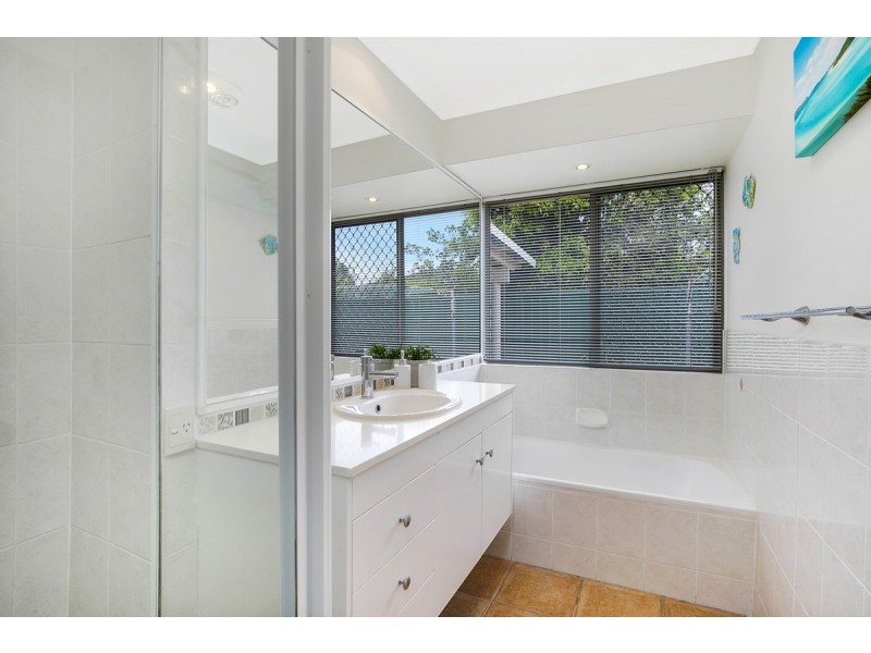 10 Fryar Street, Victoria Point QLD 4165