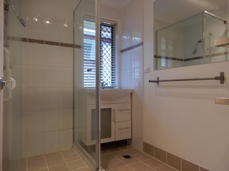 14 Mark Street, Redland Bay QLD 4165