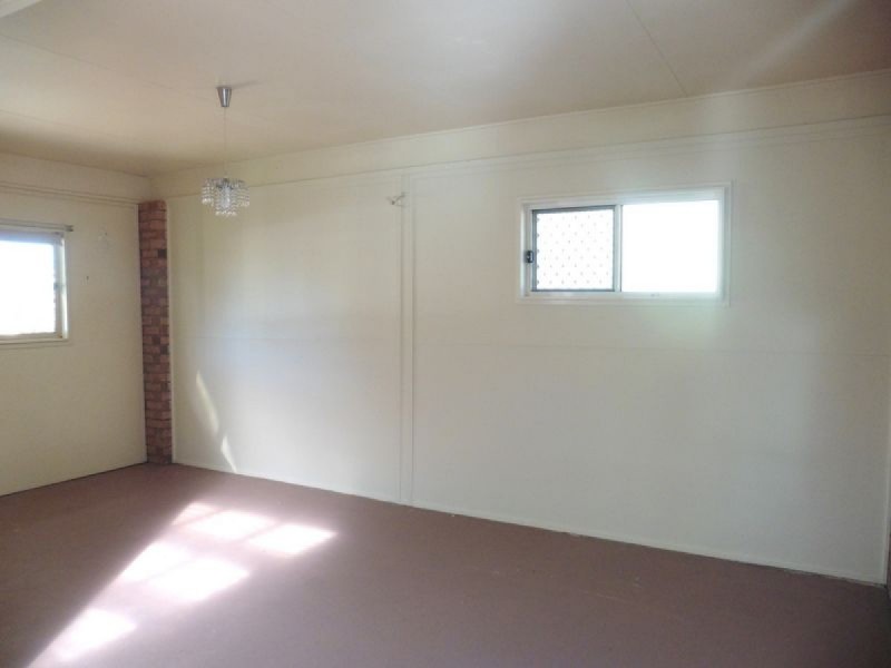 14 Mark Street, Redland Bay QLD 4165