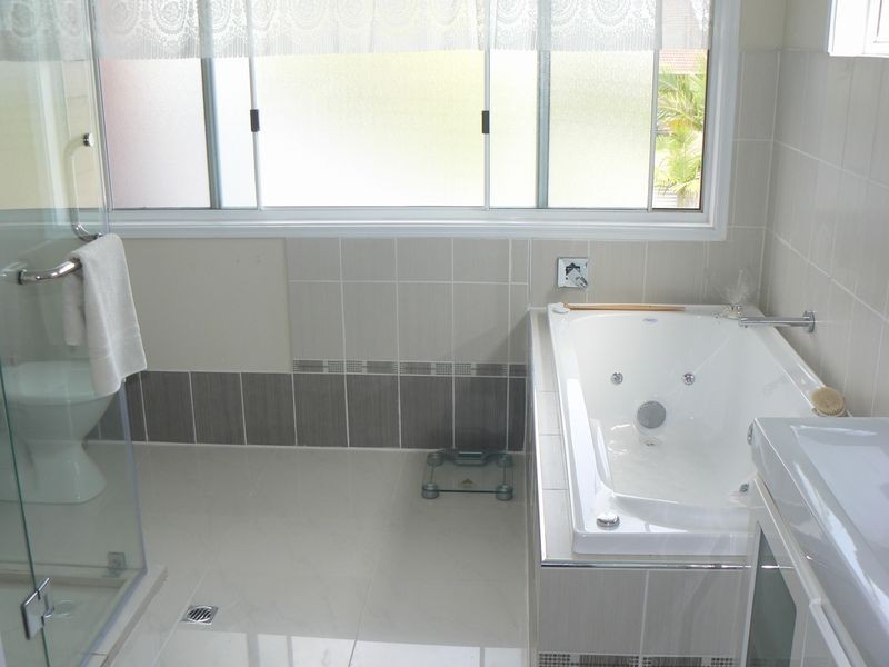 12 Voyagers Court, Raby Bay QLD 4163