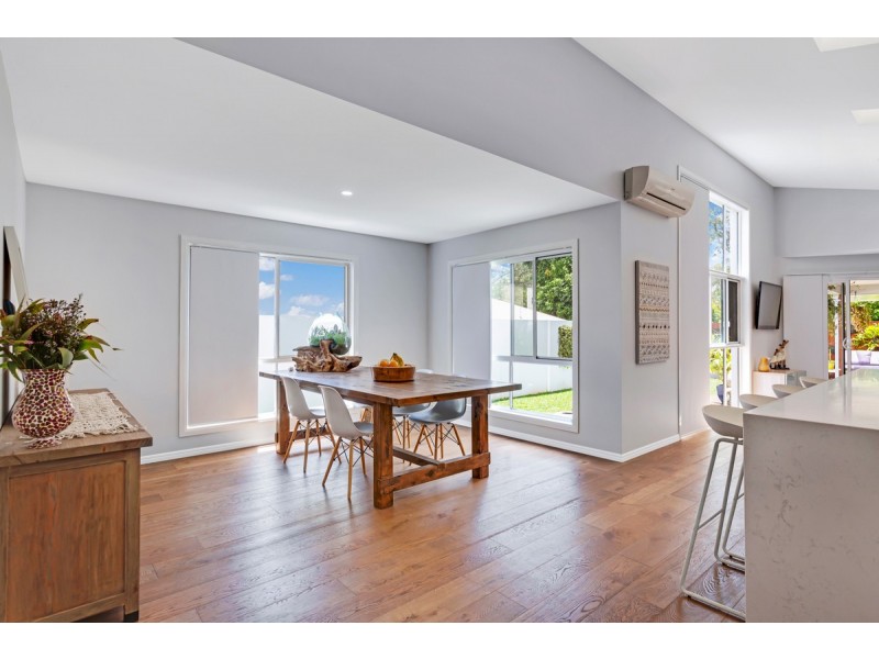 25 Kerder Street, Thornlands QLD 4164