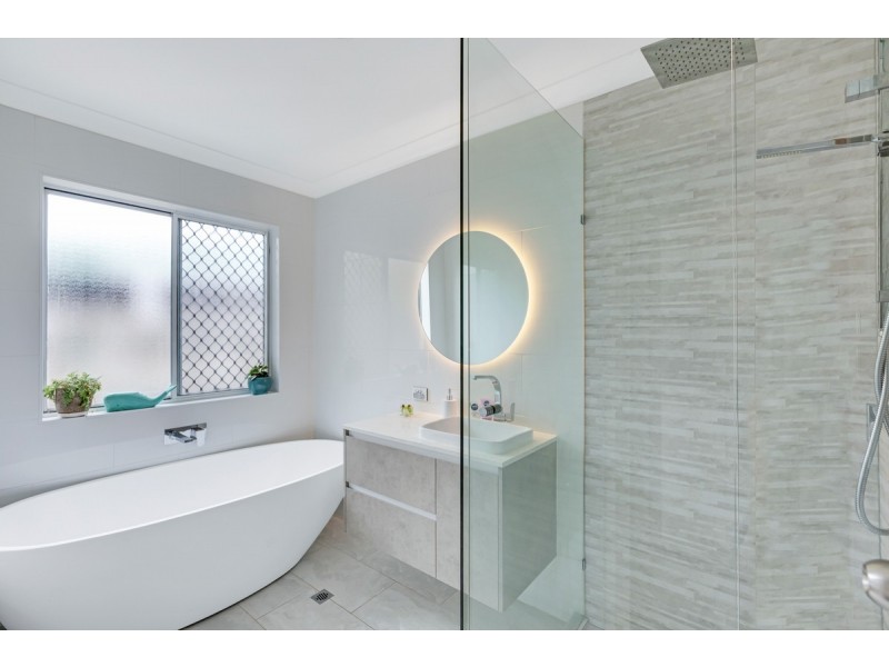 25 Kerder Street, Thornlands QLD 4164