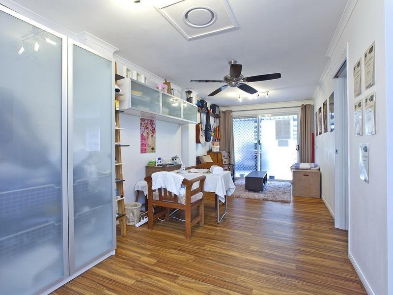 18 Riverton Drive, Wellington Point QLD 4160