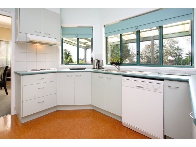 13 Genevieve Court, Wellington Point QLD 4160