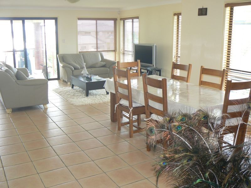 7 Truro Court, Redland Bay QLD 4165