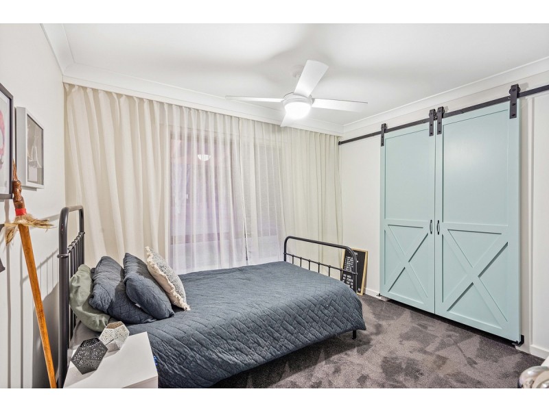 2 Whitehall Avenue, Birkdale QLD 4159