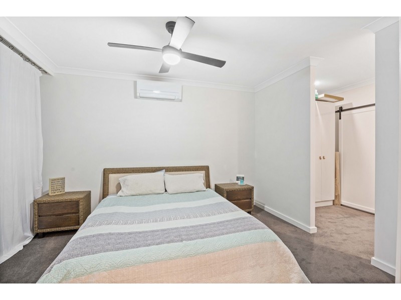 2 Whitehall Avenue, Birkdale QLD 4159