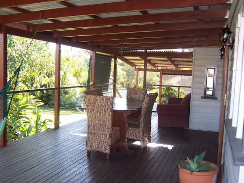 6 Oakland Avenue, Redland Bay QLD 4165
