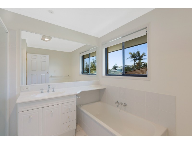 14 Hawkins Place, Thornlands QLD 4164