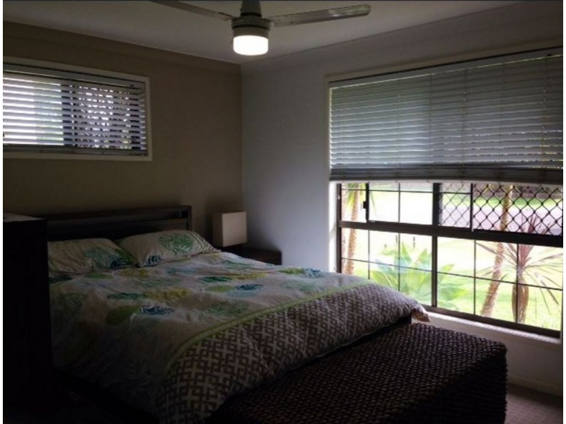 31 Macfarlan Street, Birkdale QLD 4159
