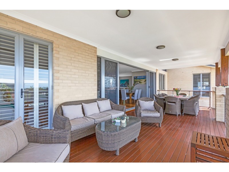 8 Lookout Court, Victoria Point QLD 4165