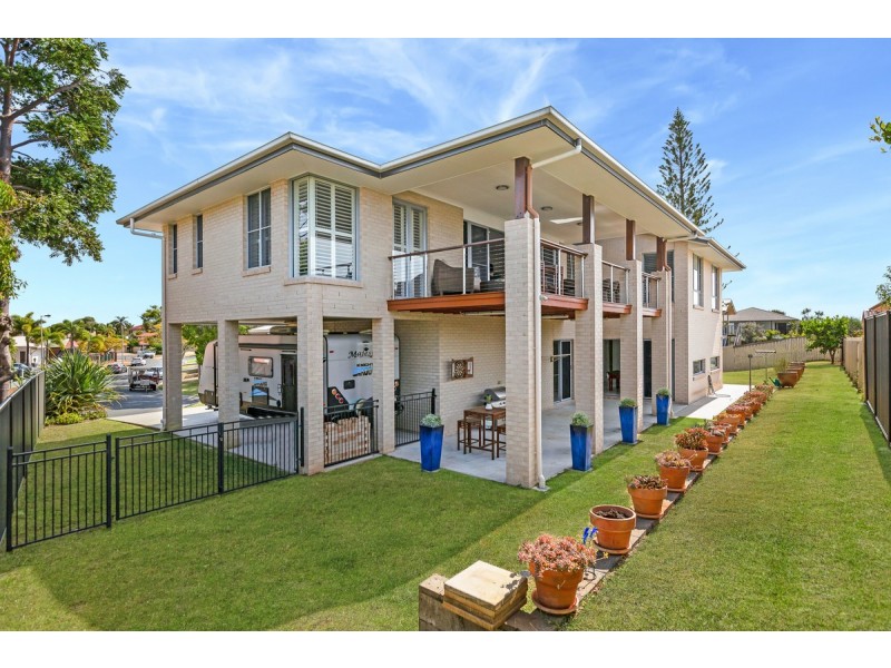 8 Lookout Court, Victoria Point QLD 4165