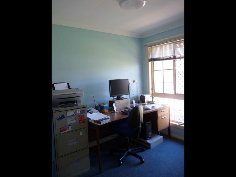 9 Oak Street, Victoria Point QLD 4165
