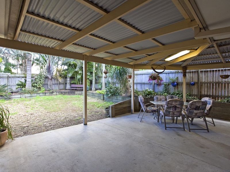 5 Macadamia Street, Wynnum West QLD 4178