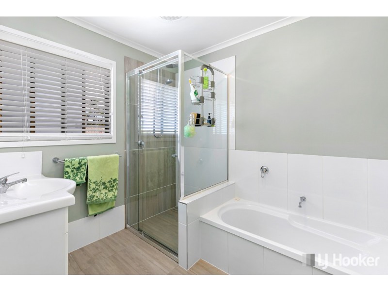 25 Henley Street, Alexandra Hills QLD 4161