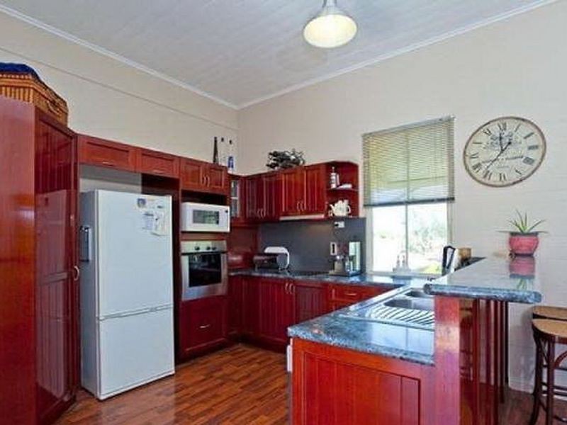 271 Bloomfield Street, Cleveland QLD 4163