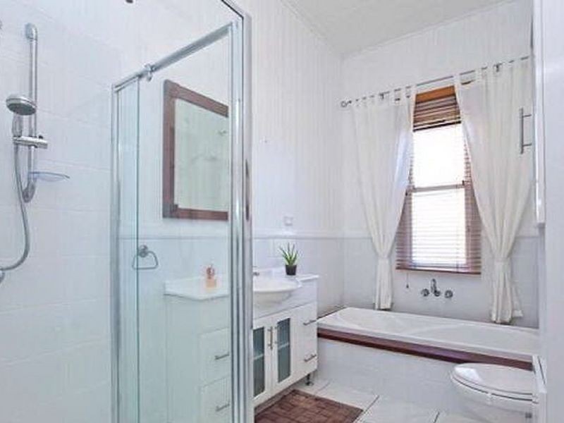 271 Bloomfield Street, Cleveland QLD 4163