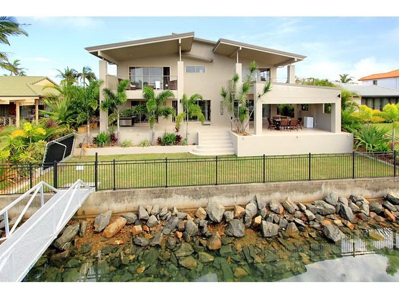 15 Bollard Court, Raby Bay QLD 4163