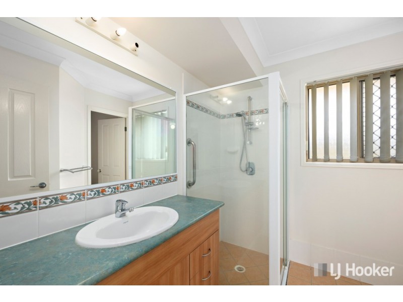 12 Foote Street, Redland Bay QLD 4165