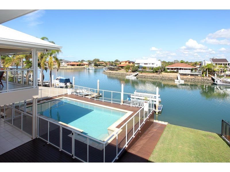 51 Anchorage Drive, Raby Bay QLD 4163