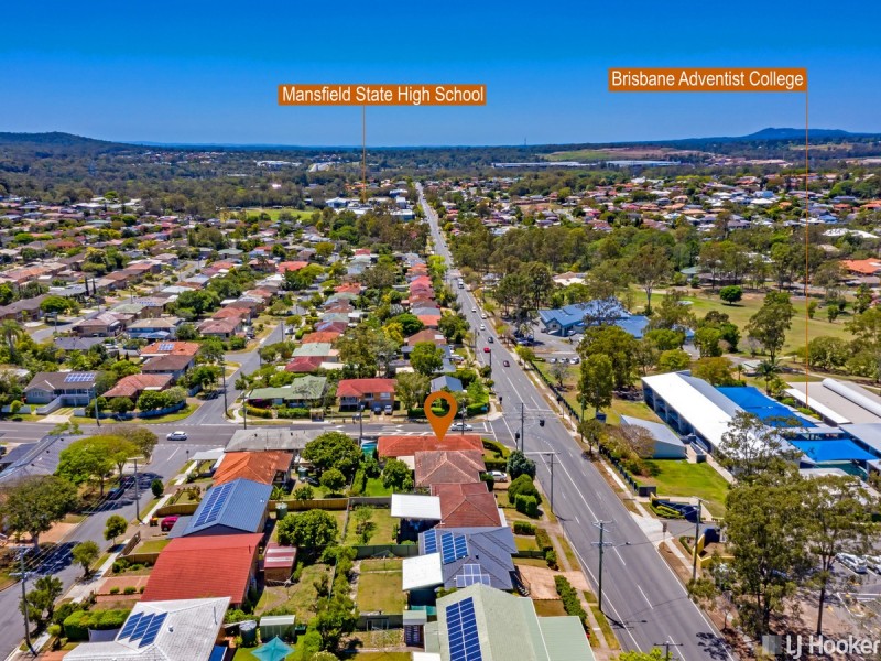 2 Cresthaven Drive, Mansfield QLD 4122