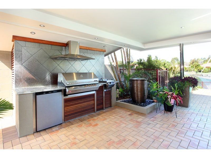 36 Cayman Crescent, Raby Bay QLD 4163