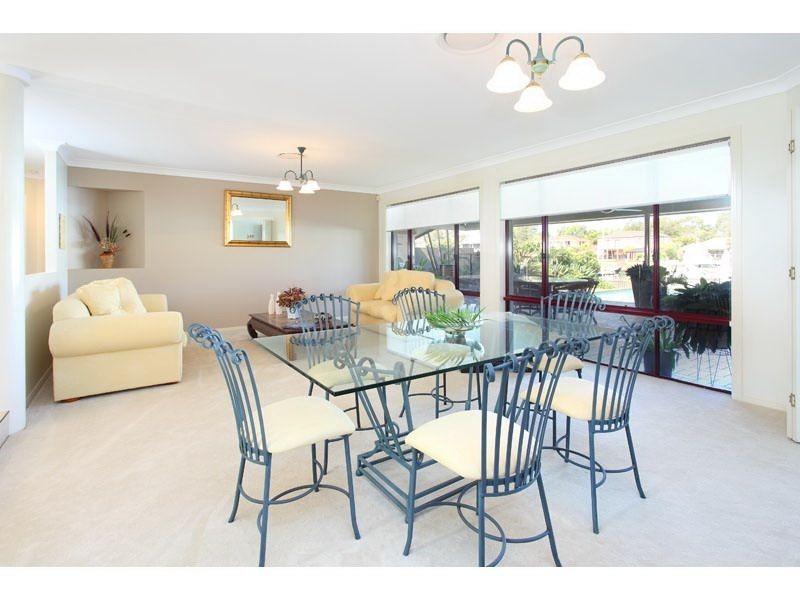 36 Cayman Crescent, Raby Bay QLD 4163