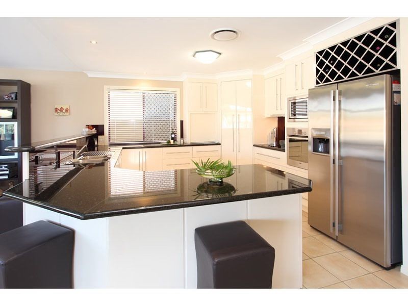 36 Cayman Crescent, Raby Bay QLD 4163