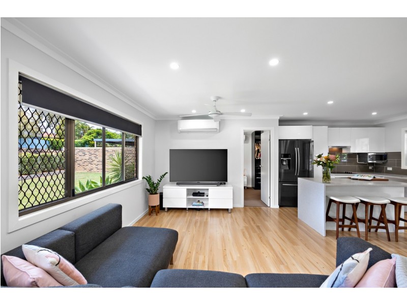 61 Crotona Road, Capalaba QLD 4157