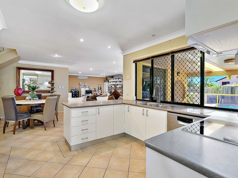 34 Torquay Road, Redland Bay QLD 4165