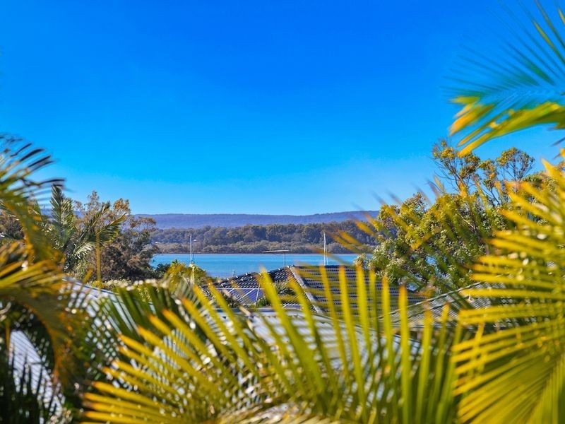 34 Torquay Road, Redland Bay QLD 4165