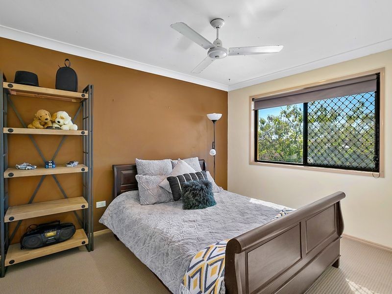 34 Torquay Road, Redland Bay QLD 4165